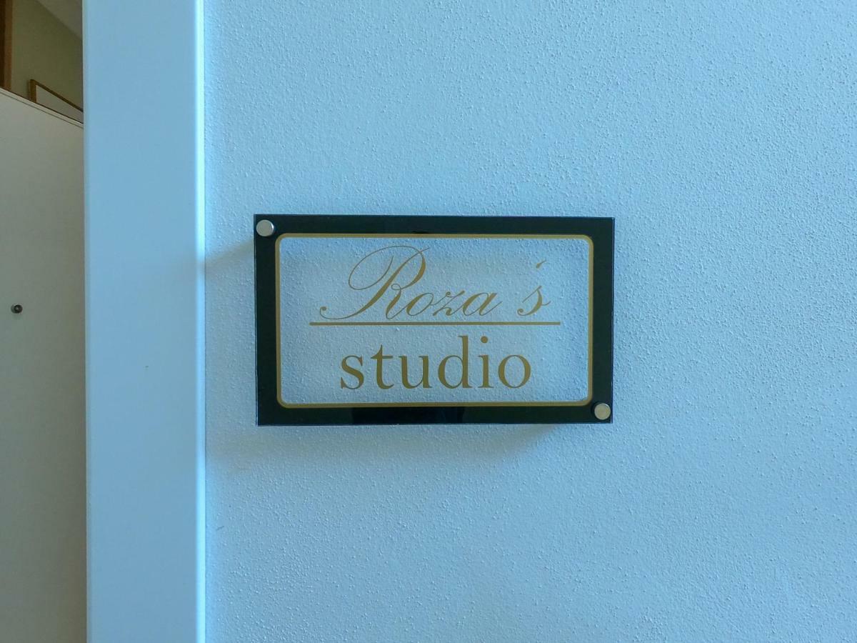 Roza'S Studio Tirana Center ภายนอก รูปภาพ