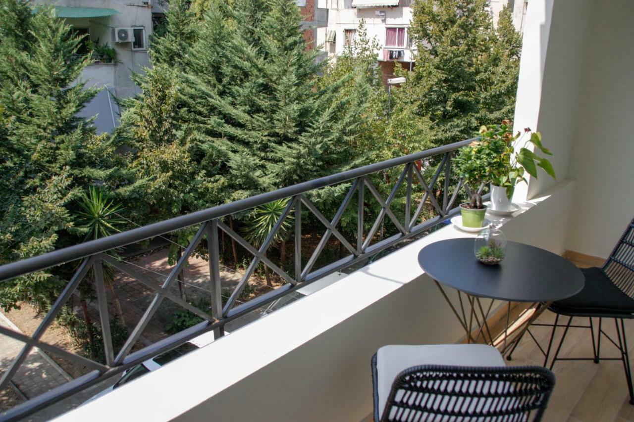Roza'S Studio Tirana Center ภายนอก รูปภาพ